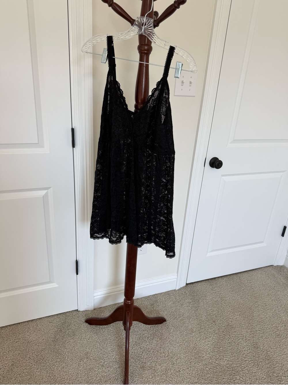 Black Lace V-Neck Chemise Slip